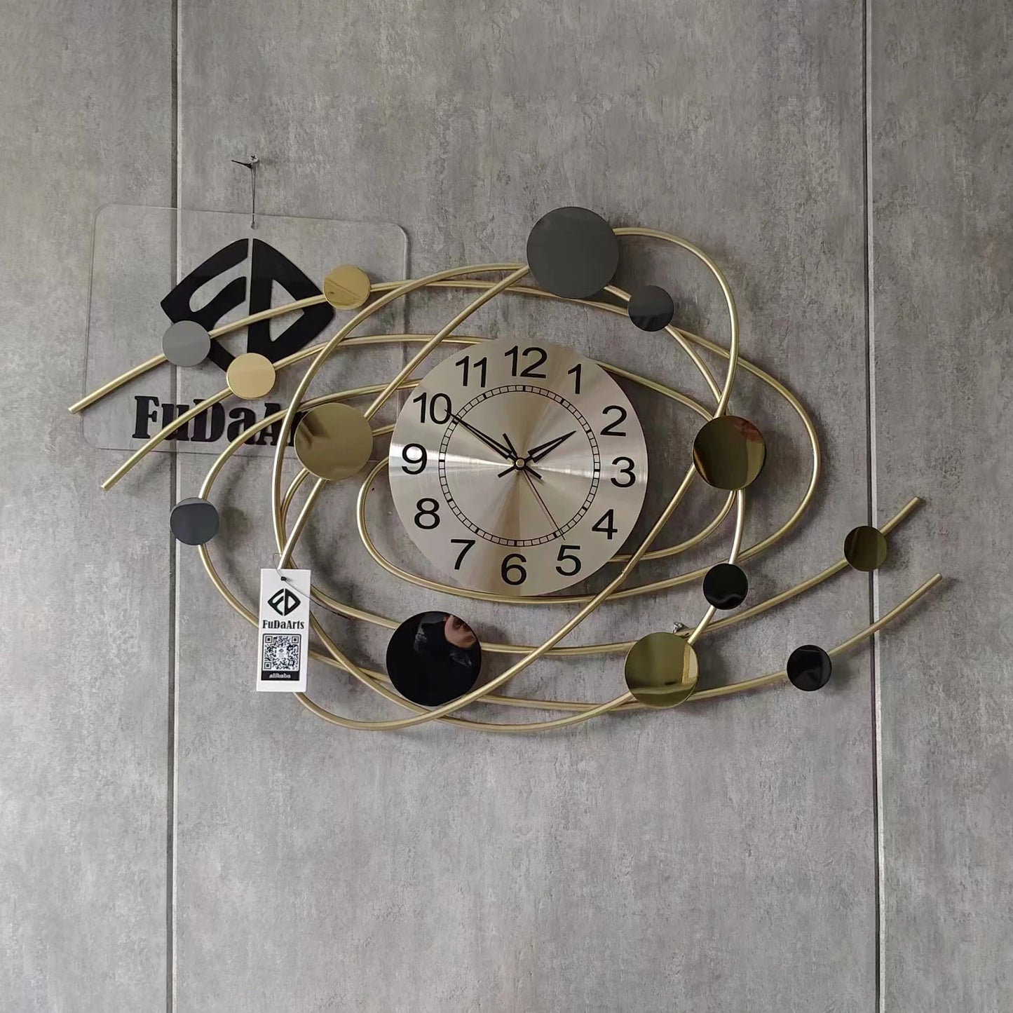 Large Modern 3D Metal Wall Clock | Creative Gold Iron Designer Hanging Clock for Home & Living Room Decor (71.5x41.5cm)