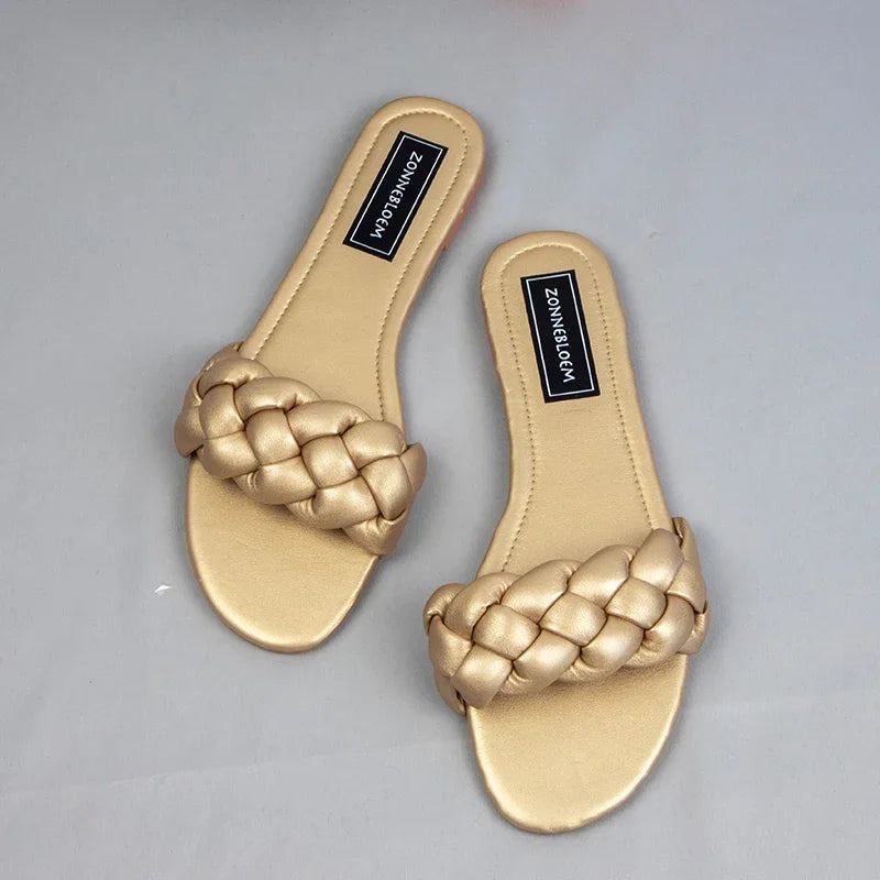 New 2025 Women Flat Outside Slippers Clearance Sale Trendy Weaving Leisure Ladies Beach Shoes Summer Soft Sole Unique Slides