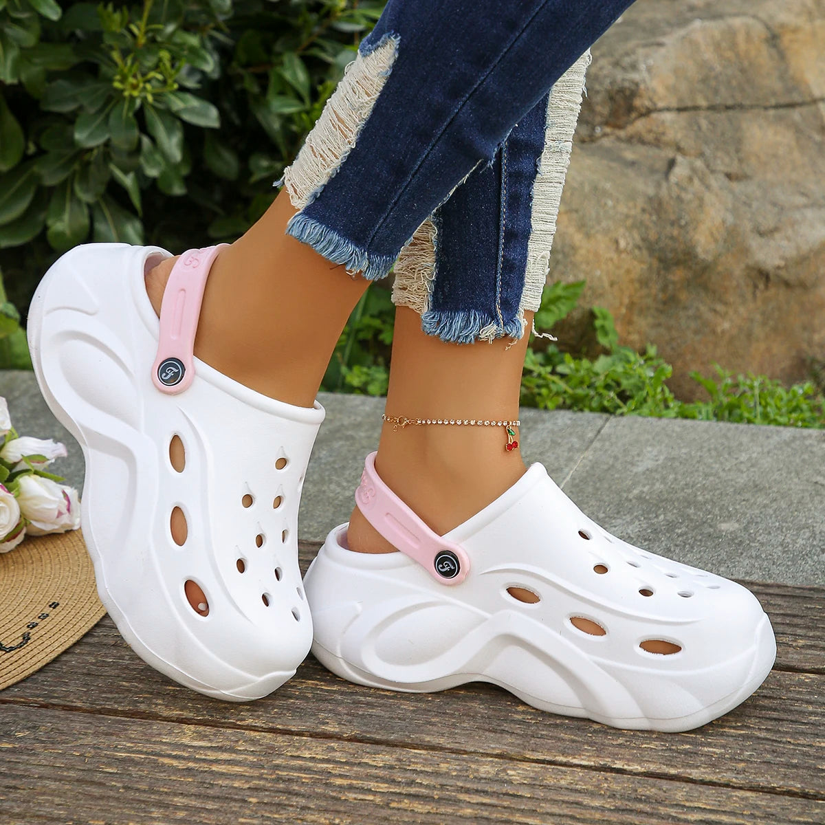 Women's Fashion Chunky Platform Sandals 2024 Summer Thick Sole eva Clogs Garden Shoes for Women Outdoor Non Slip Beach Slippers