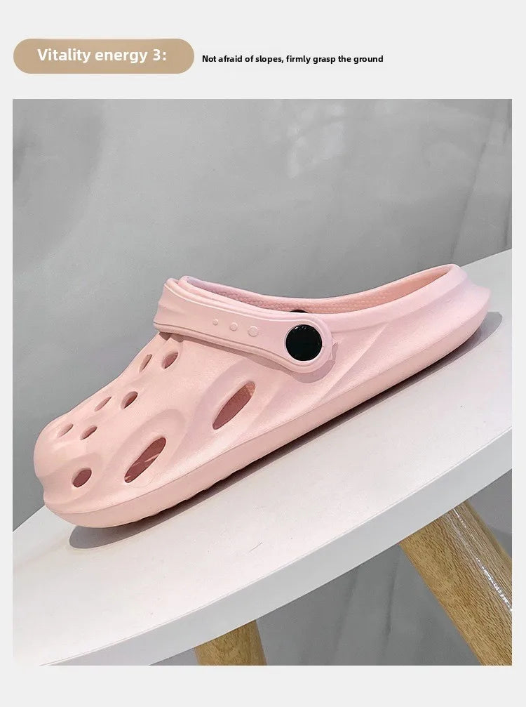 Fashion Women Slippers New Summer Slippers Outdoor Beach Slippers Classic Soft Men Garden Slippers Home Men Clogs Slippers