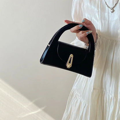 Ladies Flap Top-Handle Bags Versatile Commuter Crossbody Bag Fashion Retro Mini Bags Women Lock Shoulder Semi-circular Handbags