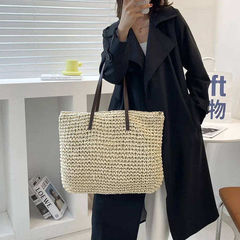 Women Handbag Summer Beach Bag Rattan Woven Handmade Knitted Straw Large Capacity Totes Leather Women Shoulder Bag Bohemia New