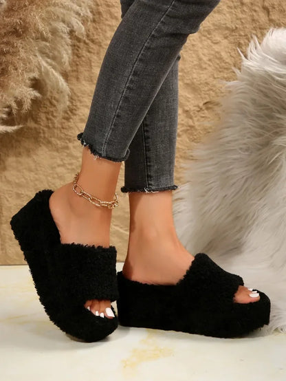 2024 Hot Sale Ladies Shoes Plus Size Women's Slippers Fashion Peep Toe Casual Slippers Women New Short Plush Platform Slippers