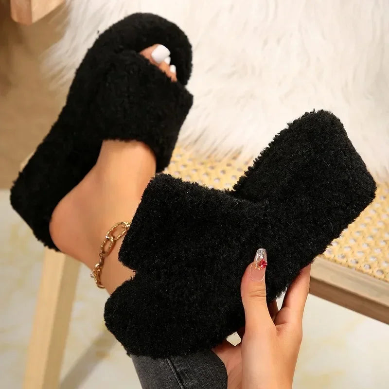 2024 Hot Sale Ladies Shoes Plus Size Women's Slippers Fashion Peep Toe Casual Slippers Women New Short Plush Platform Slippers