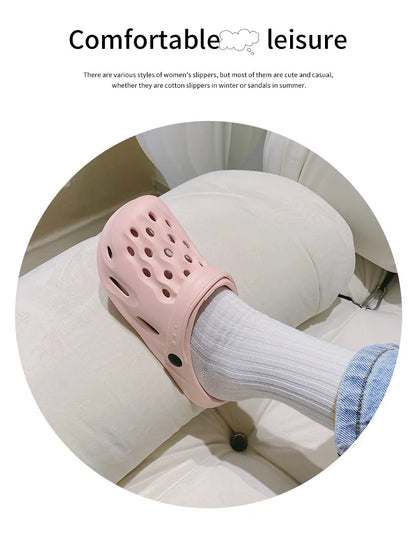 Fashion Women Slippers New Summer Slippers Outdoor Beach Slippers Classic Soft Men Garden Slippers Home Men Clogs Slippers