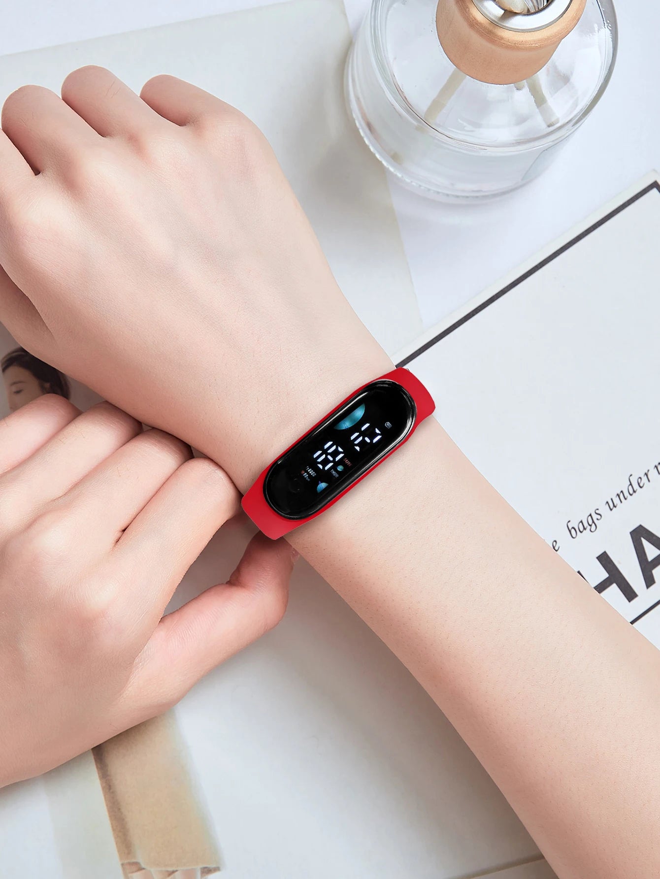 Children's Smart Sports Watch Bracelet LED Date Touch Screen Electronic Watch Boys and Girls Student Festival Gift