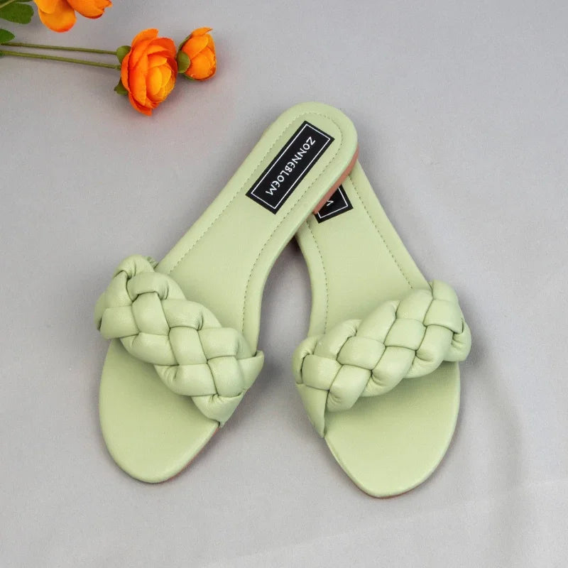 New 2025 Women Flat Outside Slippers Clearance Sale Trendy Weaving Leisure Ladies Beach Shoes Summer Soft Sole Unique Slides