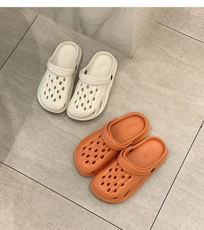 Fashion Women Slippers New Summer Slippers Outdoor Beach Slippers Classic Soft Men Garden Slippers Home Men Clogs Slippers