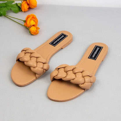 New 2025 Women Flat Outside Slippers Clearance Sale Trendy Weaving Leisure Ladies Beach Shoes Summer Soft Sole Unique Slides